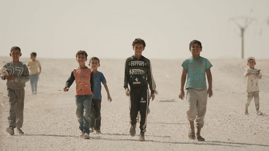 Hijos de combatientes yihadistas en el campamento de Al-Hol, Siria