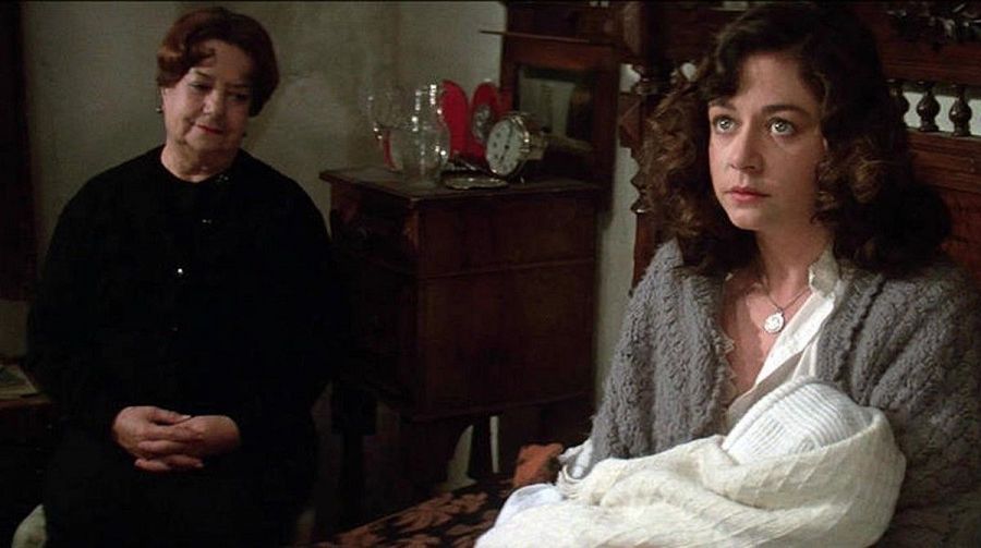 Emma Cohen en 'Bruja, más que bruja' (1977)