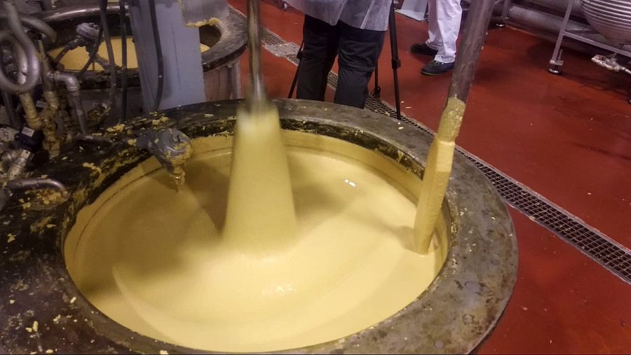 La actividad es frenética en los obradores en las semanas previas a Navidad