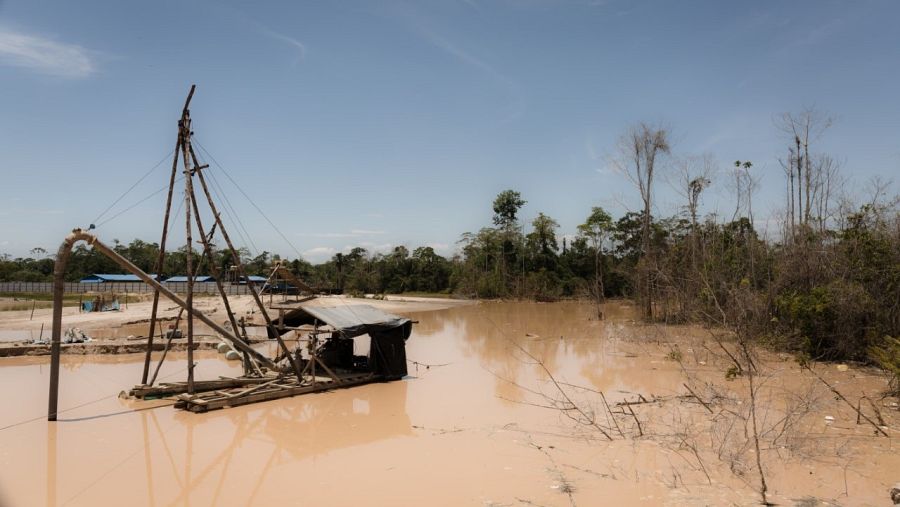 Mina de oro en la región peruana de Madre de Dios.