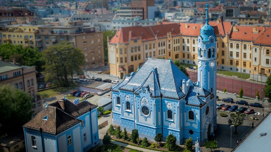 La Iglesia Azul de Bratislava desde el aire