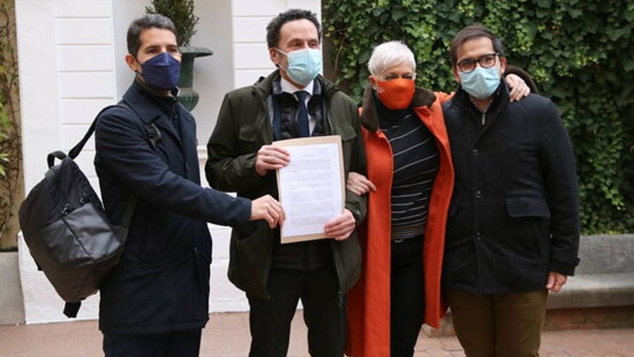 Edmundo Bal amb els diputats al Parlament Nacho Martín Blanco i Anna Grau i el diputat al Congrés José Maria Espejo davant del Defensor del Poble