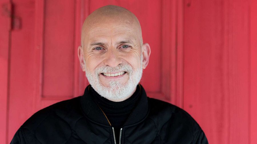 L'escriptor Alejandro Palomas entrevistat a 'Noms propis'