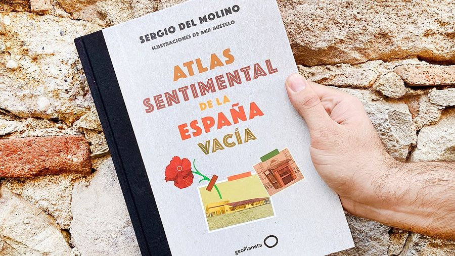 Portada del último libro de Sergio del Molino, Atlas sentimental de la España vacía