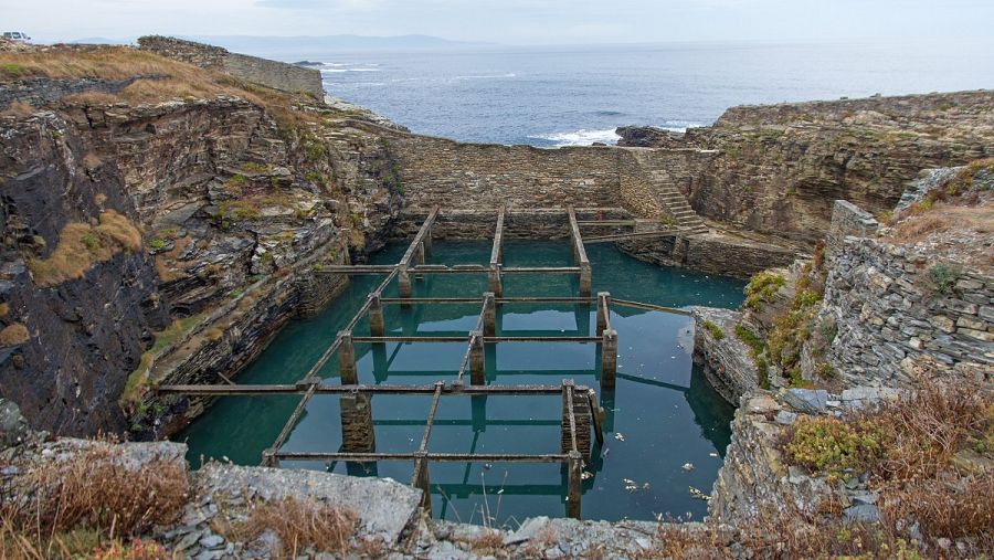 Cetárea abandonada en Rinlo