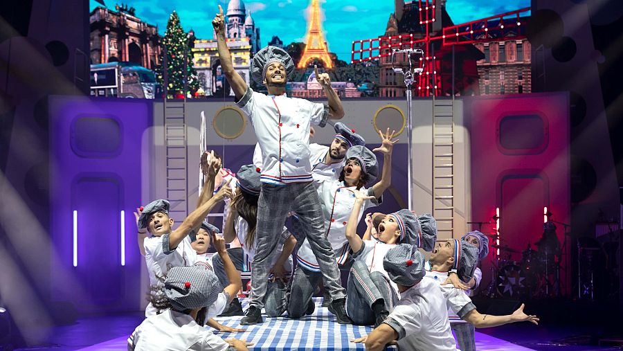 Más de 120 trajes componen el vestuario del espectáculo de esta vuelta al mundo circense