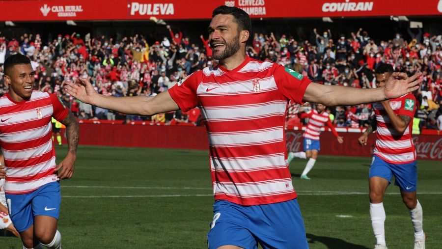 Jorge Molina celebra uno de sus tres goles al Mallorca.