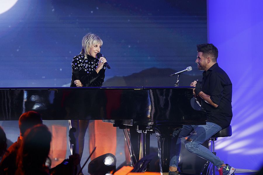 Ana Torroja con Pablo López