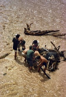 Huracán Mitch, 1998