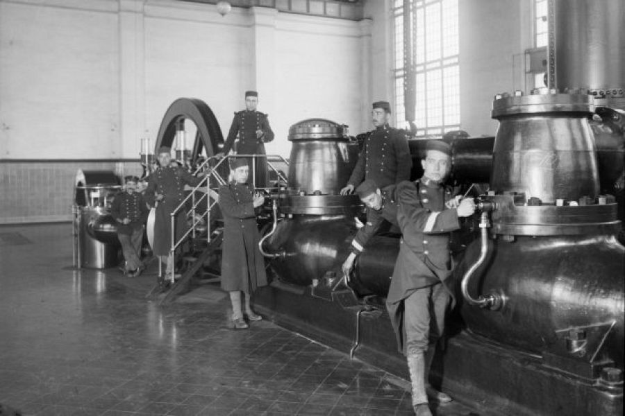 Durant la vaga de la Canadenca, els militars posaven en marxa i vigilaven infraestructures d'aigua, llum o gas