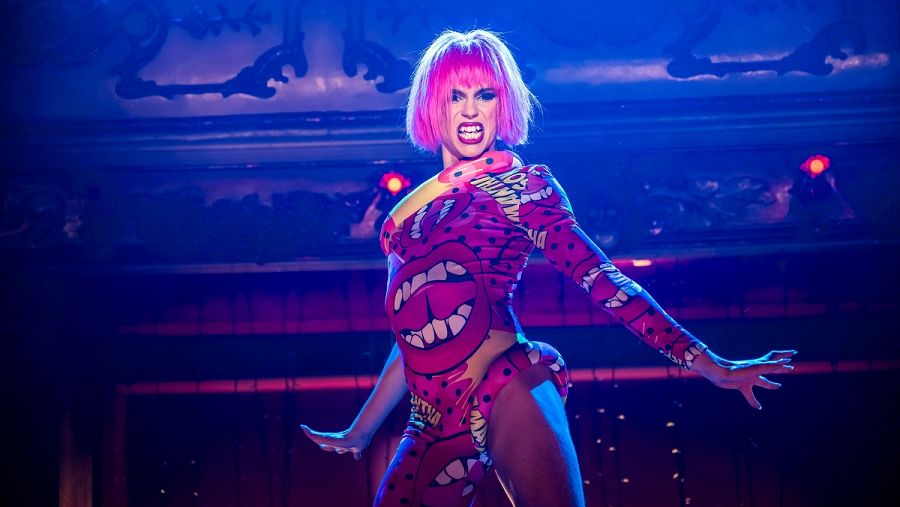 Samantha Hudson en el Especial 'Santa Raffaella'