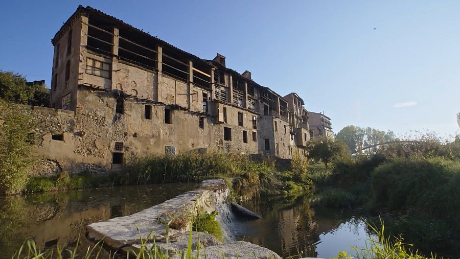 Edificis del barri d'adoberies de Vic, al costat del riu Mèder