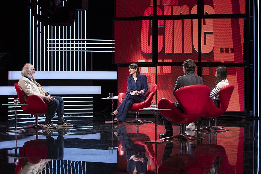 Carlos Saura, Anna Saura y Ray Loriga con Elena S. Sánchez