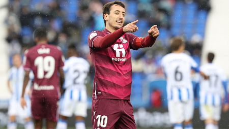 Oyarzabal celebra el gol anotado en Butarque