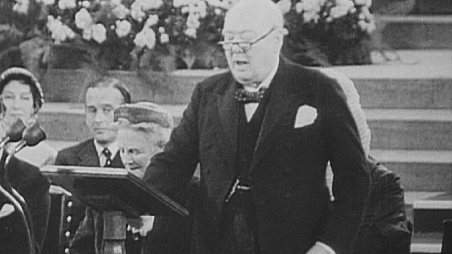 Winston Churchill en el Parlamento