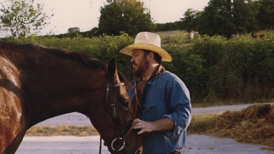 Una de las grandes pasiones de Pavarotti eran los caballos: su mánager Herbert Breslin le afeaba que les dedicara demasiado dinero