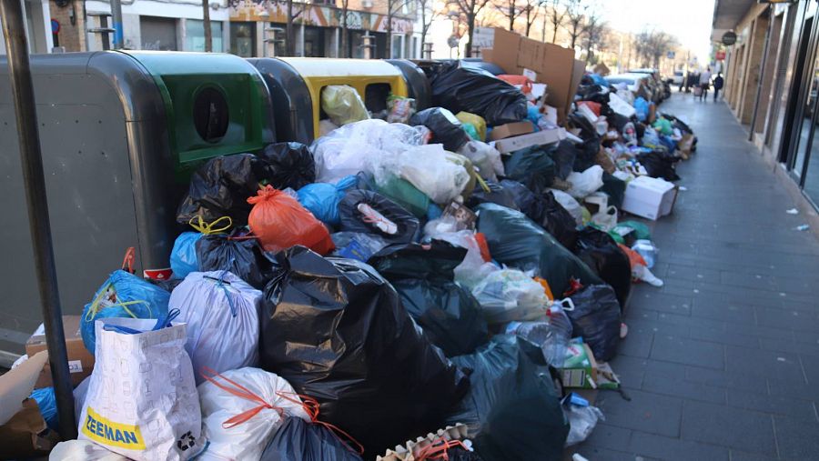 La vaga del servei de recollida d'escombraries ha durat 21 dies | ACN