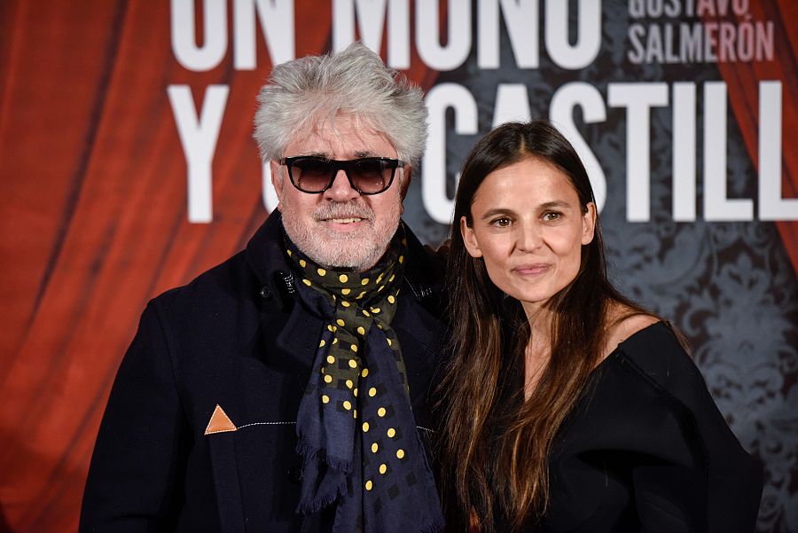 Pedro Almodóvar y Elena Anaya