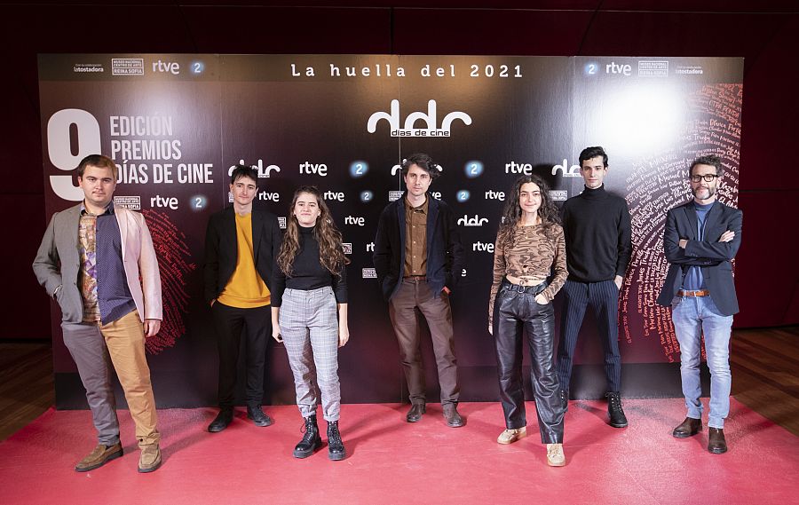 Jonás Trueba y equipo de 'Quién lo impide' en los Premios Días de Cine 2021