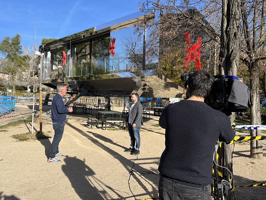 El equipo de Zoom Net durante la entrevista con David Ceballos.