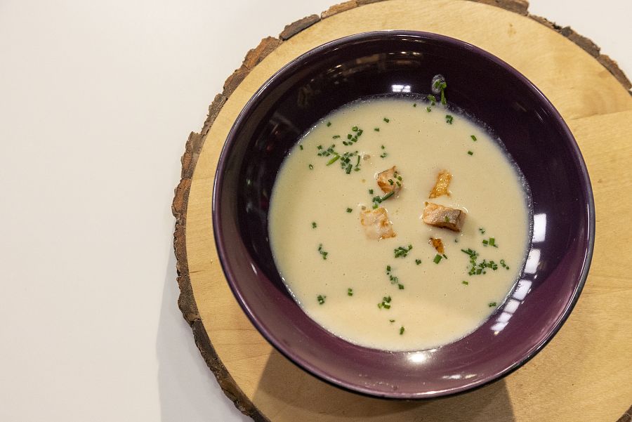 Receta de crema de salmón y puerro