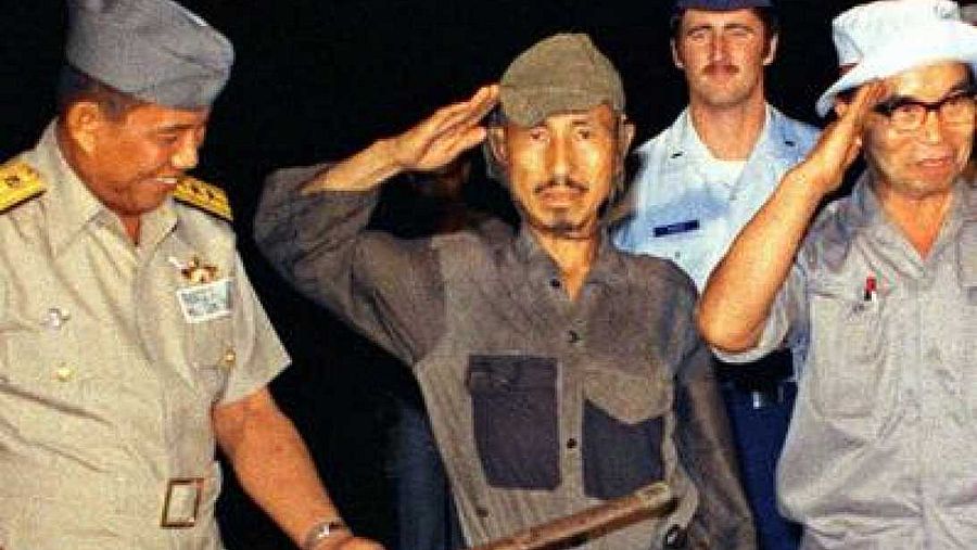El soldado japonés Shoichi Yokoi rescatado de la selva después de 28 años
