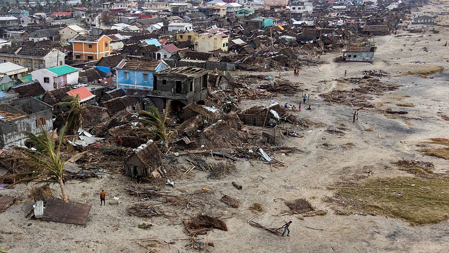Al menos 92 muertos por el ciclón Batsirai en Madagascar