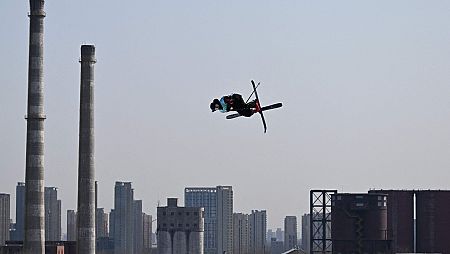 Javier Lliso durante la final de 'big air' de los Juegos Olímpicos de Pekín 2022.