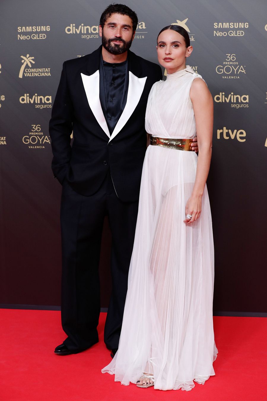 Verónica Echegui y Álex García, directora y productor de 