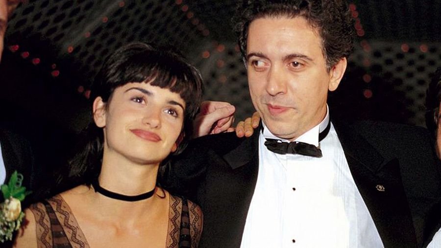 Penélope Cruz asitió por primera vez a los Premios Óscar de 1993 junto a Fernando Trueba