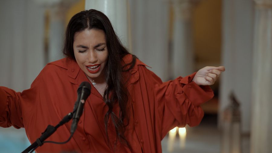 Actuación de María José Llergo en Caminos del flamenco