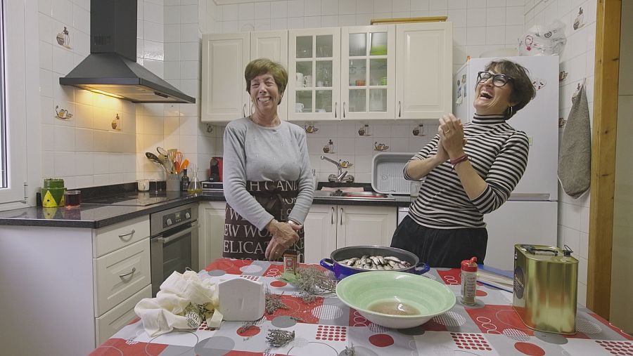 Sílvia Abril cuina sardines escabetxades amb la Joina