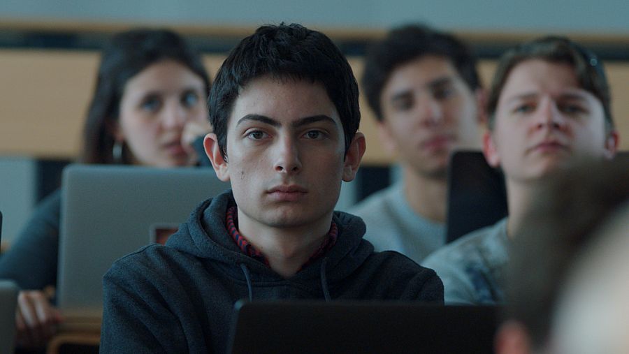 Stalk | Episodio 9: La Ensi te está espiando