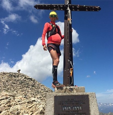 Anna Comet no dejó de entrenar ni de hacer picos durante su embarazo.