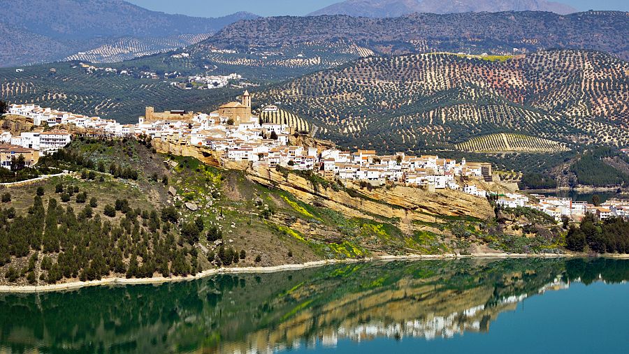 Iznájar, un pueblo blanco de Córdoba.