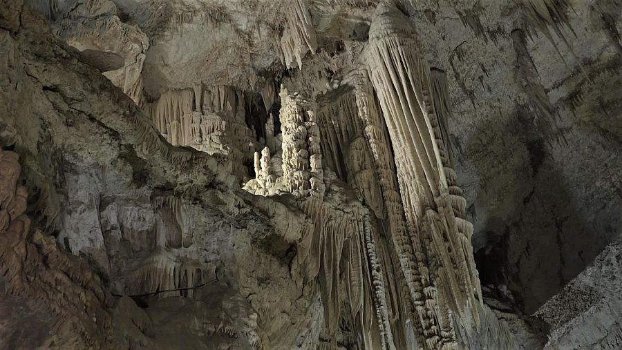 L'estalactita més gran del món està a la Gruta de Jeita