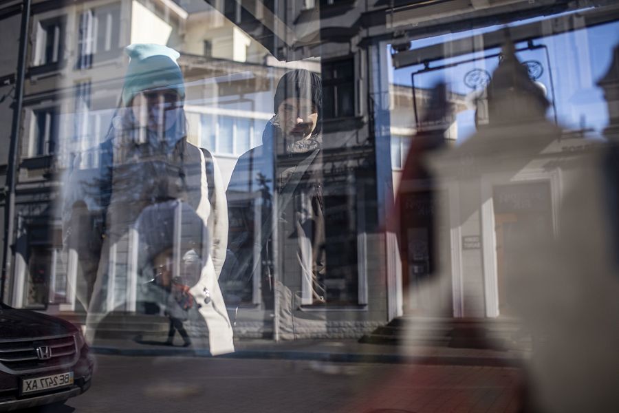 Anna, su marido y su hijo huyeron de Mariúpol