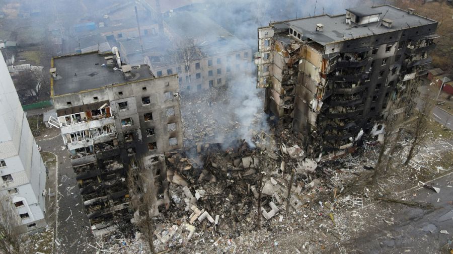 Un edificio de viviendas totalmente destruido por un misil en el municipio de Borodyanka, en la región de Kiev (3 de marzo)