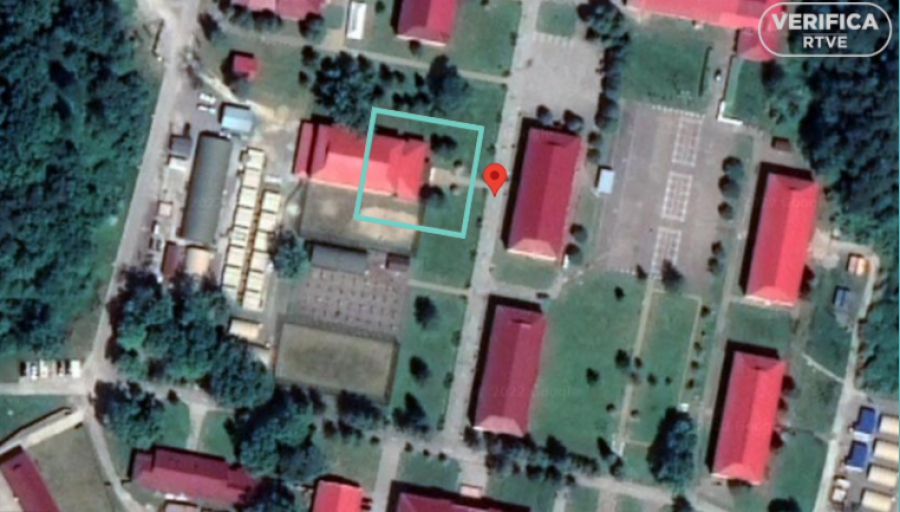 Imagen del edificio geolocalizado con Google Earth Pro en el IPSC, con el sello de VerificaRTVE.