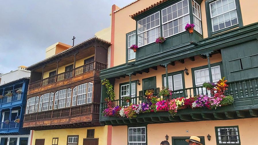 Balcones canarios en la Avenida Marítima de Santa Cruz de La Palma