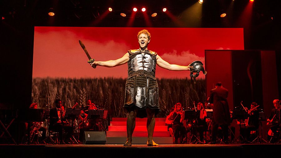 Humor y música se juntan sobre el escenario en este particular viaje por la historia del cine