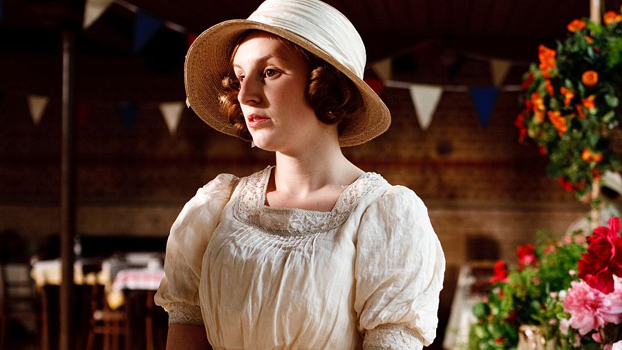 Laura Carmichael es Lady Edith Crawley en Downton Abbey