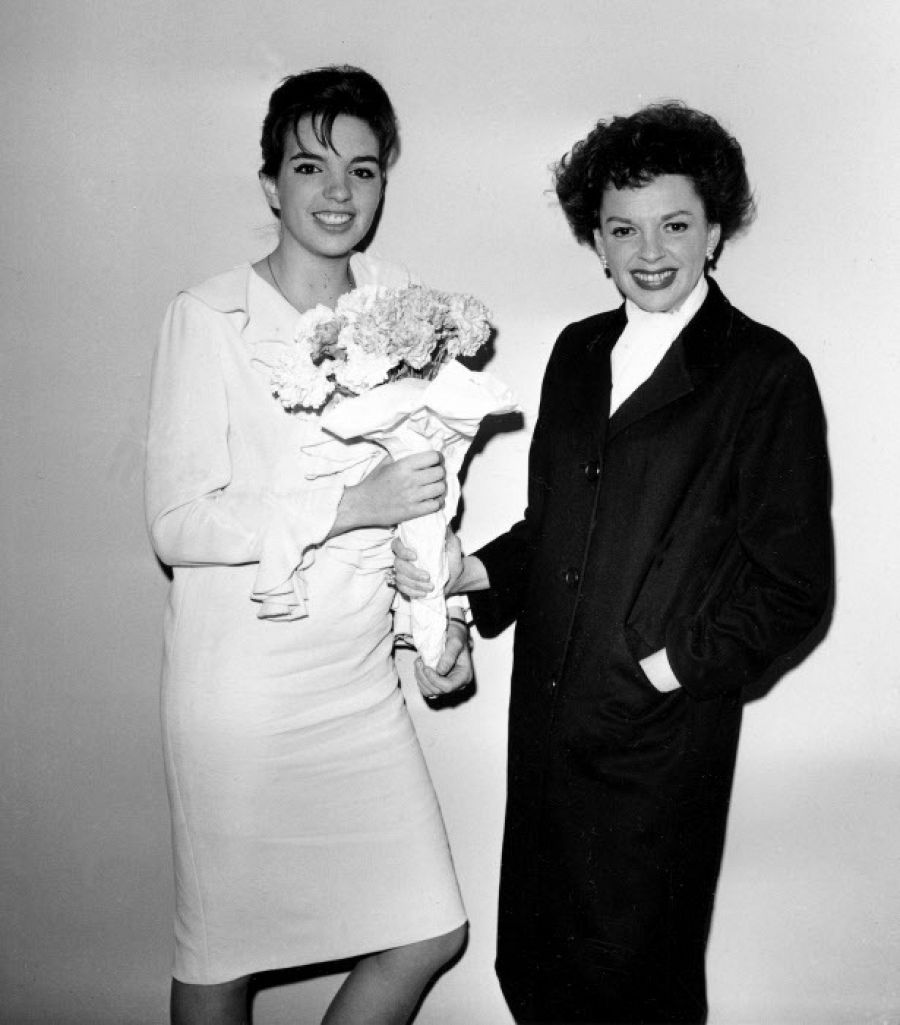 Liza Minnelli y su madre Judy Garland