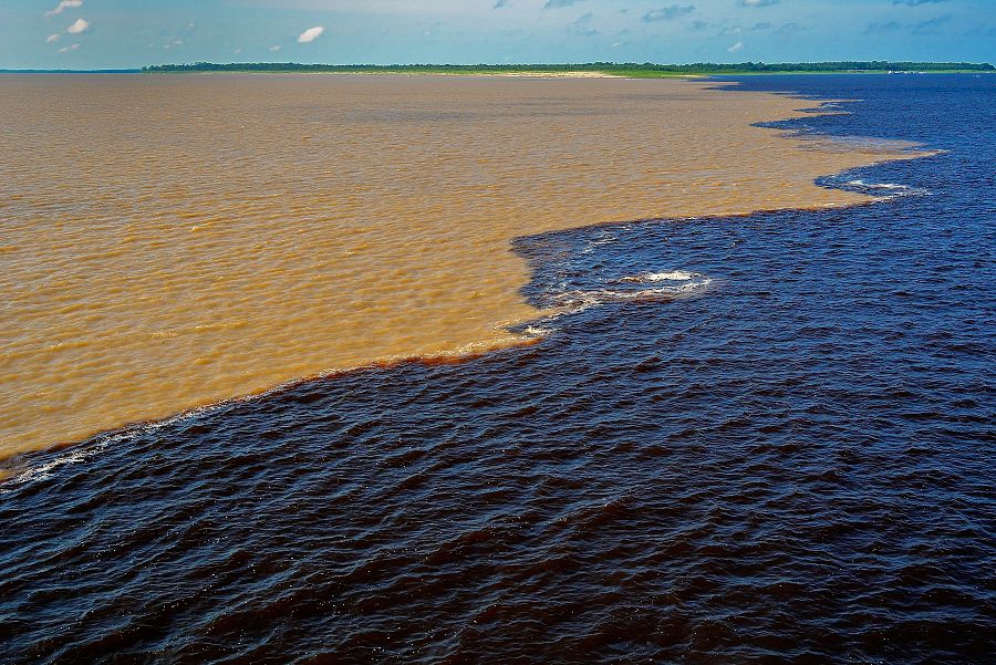 Desembocadura del río Amazonas en el Oceáno Atlántico