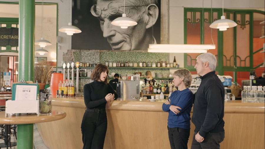 Flora Saura, Maria de la Cámara i Gabriel Paré