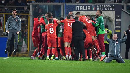 El tanto de Trajkovski desató la locura en el estadio del Palermo