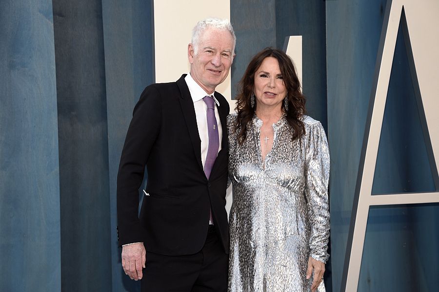 John McEnroe y Patty Smith en la Vanity Fair Oscar Party