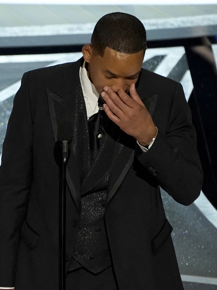 Will Smith llora al recoger su Oscar a Mejor Actor en la gala de 2022