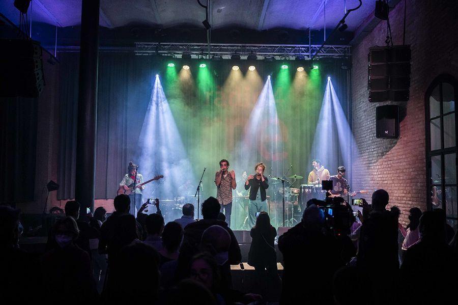 Marcel i Júlia, han guanyat el Disc Català de l'Any 2021 per l'àlbum 'En òrbita'