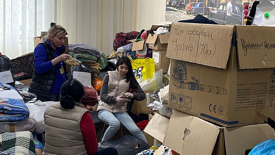 Voluntarias del 'Cuartel para la defensa' en Chernovtsi